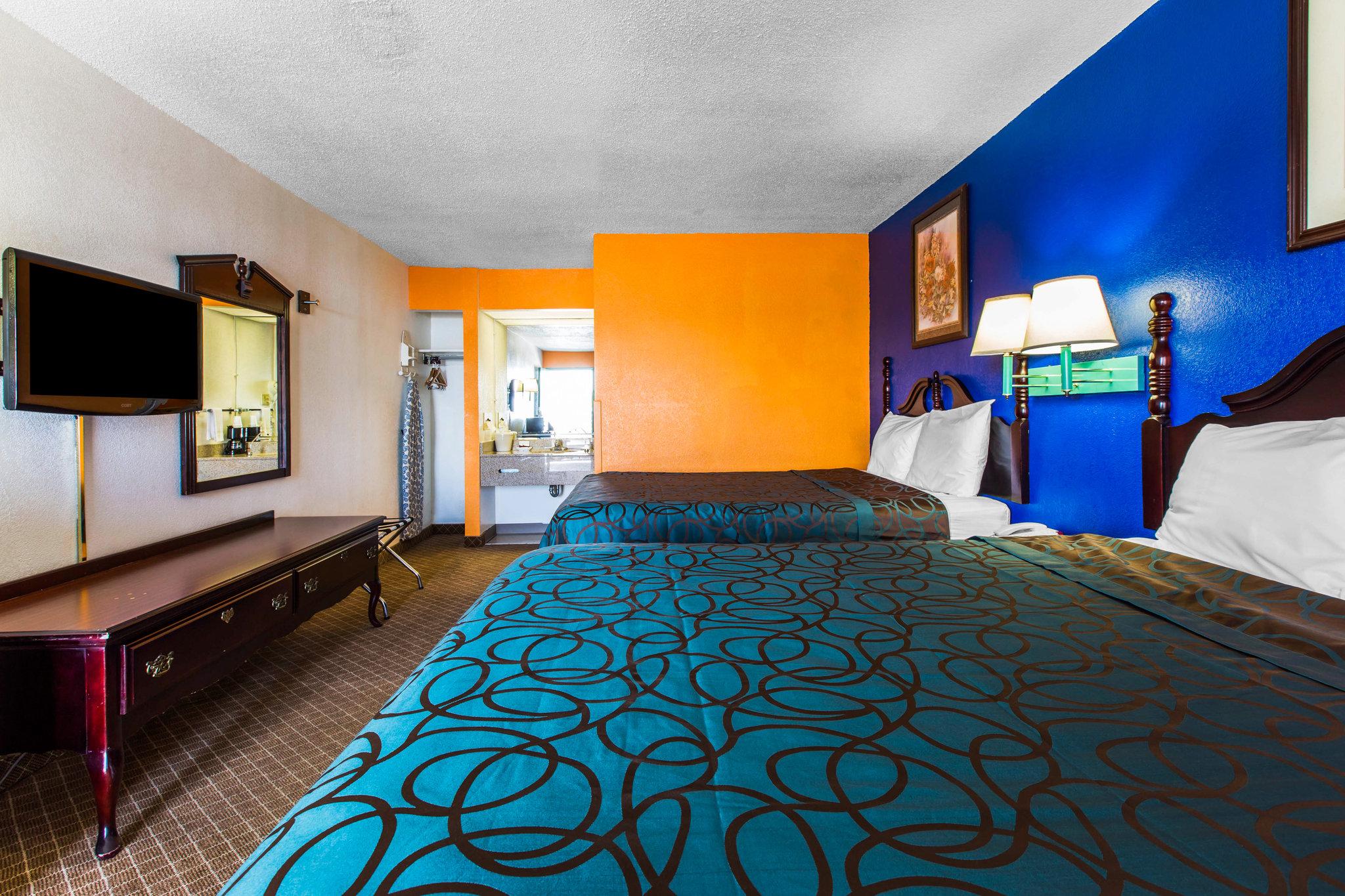 Econo Lodge Inn & Suites Macon Exterior photo