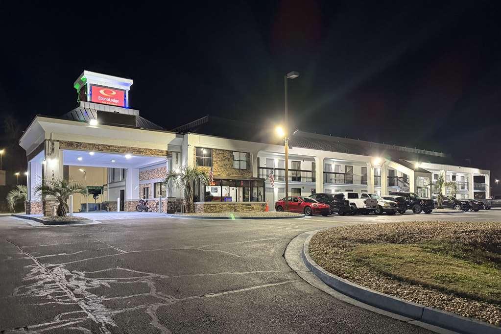 Econo Lodge Inn & Suites Macon Exterior photo